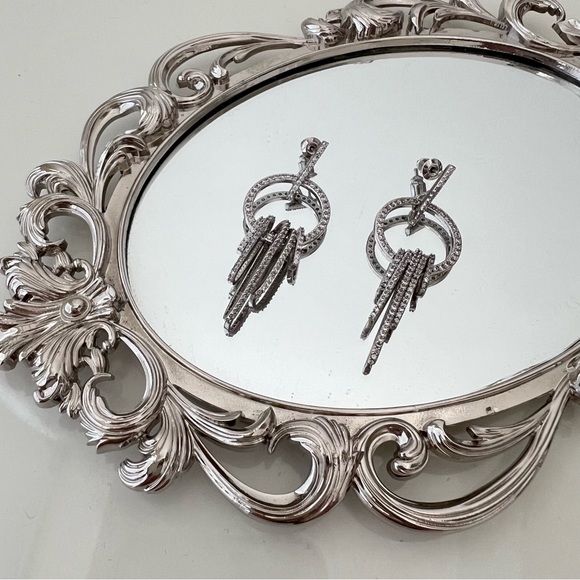 New Silver Classy Rhinestone Earring - Picture 2 of 2